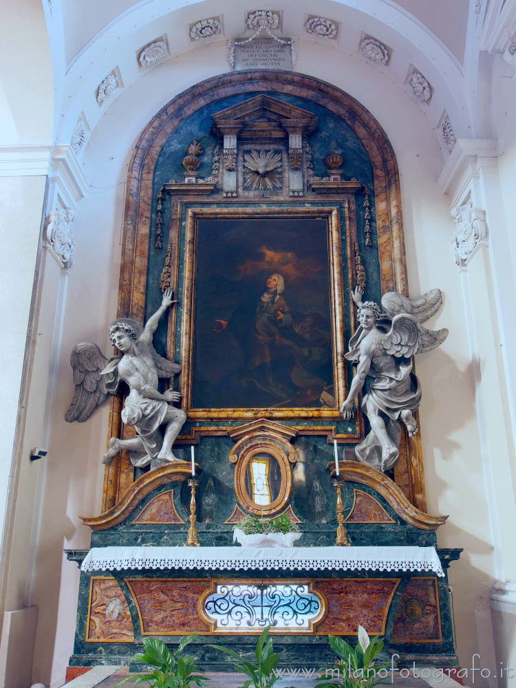 Pesaro (Pesaro e Urbino, Italy) - Altar of Blessed Michelina Metelli in the Sanctuary of Our Lady of Grace